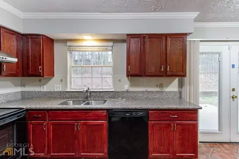 3921 E Meadow Dr, Duluth, GA 30096 photo 8