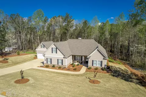 1405 Chapman Cir, Monroe, GA 30656 photo 4
