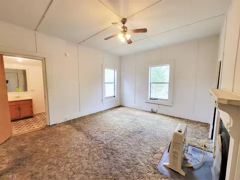 32 S Broad St, Porterdale, GA 30014 photo 6