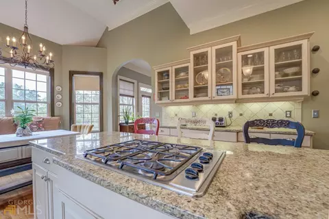 7111 Crestview Dr, Covington, GA 30014 photo 16