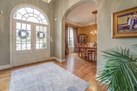 7111 Crestview Dr, Covington, GA 30014 photo 2