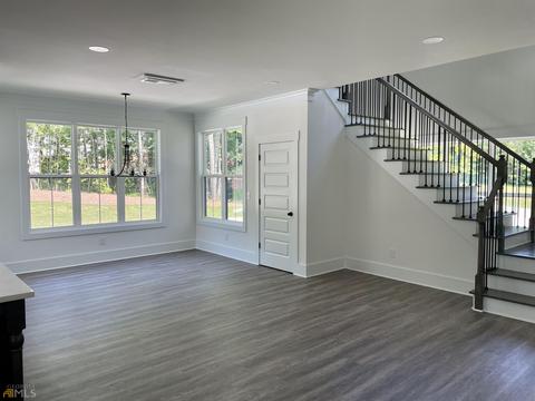 205 Crescent Dr, Forsyth, GA 31029 photo 5