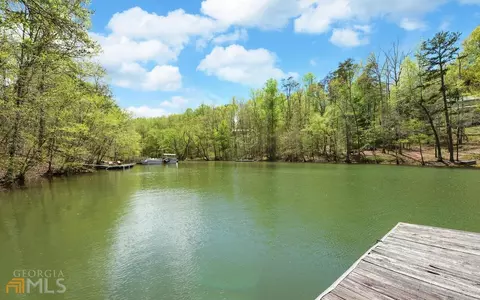 444 Cardinal Ln, Toccoa, GA 30577 photo 3
