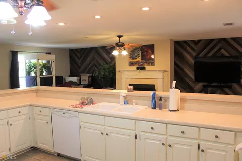 231 Linda Ln, Lagrange, GA 30240 photo 3