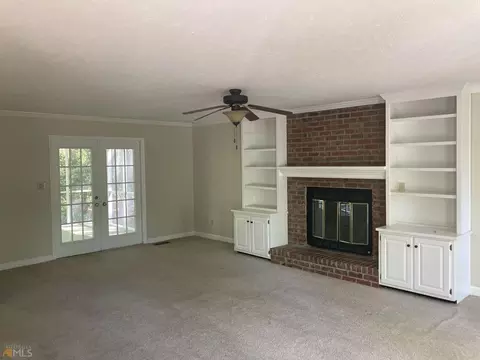 129 Lismore Dr, Lagrange, GA 30240 photo 4