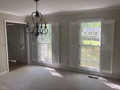 129 Lismore Dr, Lagrange, GA 30240 photo 5
