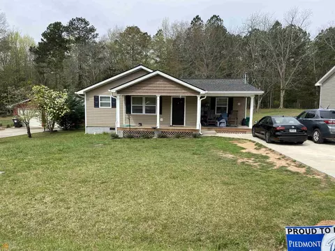 644 Hillcrest Dr, Jackson, GA 30233 photo 2