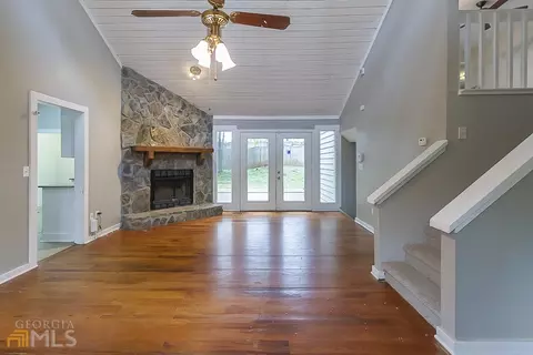 575 Farmbrook Trl, Kennesaw, GA 30144 photo 5