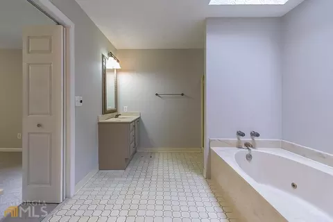 575 Farmbrook Trl, Kennesaw, GA 30144 photo 6