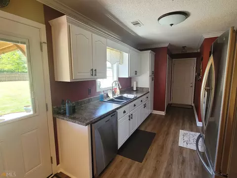 142 Morningside Dr, Jackson, GA 30233 photo 9