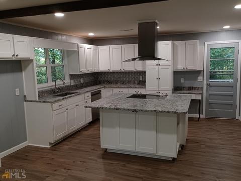 122 Loop Way, Rabun Gap, GA 30568 photo 2
