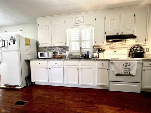 236 Chase Cir, Cornelia, GA 30531 photo 8