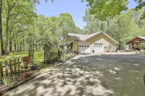 111 Fields Rd, Newnan, GA 30263 photo 8