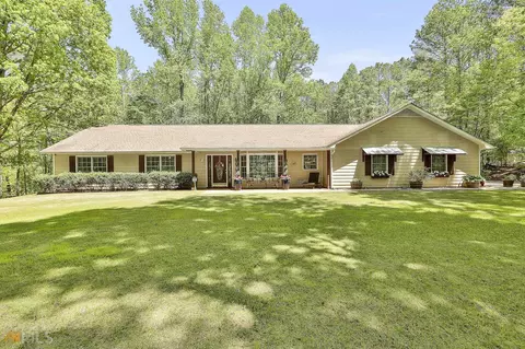 111 Fields Rd, Newnan, GA 30263 photo 3