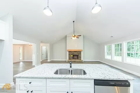 626 Dan Waters Rd, Commerce, GA 30529 photo 14