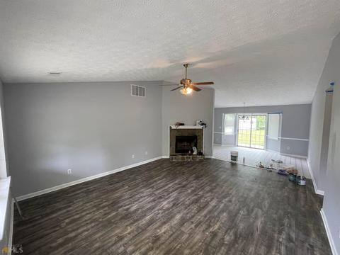 156 W Jessica Ln, Hampton, GA 30228 photo 4