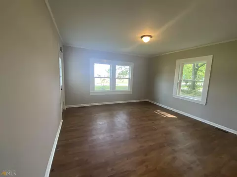 221 E Beech St, Cochran, GA 31014 photo 8