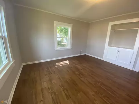 221 E Beech St, Cochran, GA 31014 photo 5