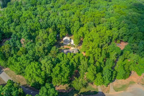 107 Hickory Dr, Commerce, GA 30529 photo 4
