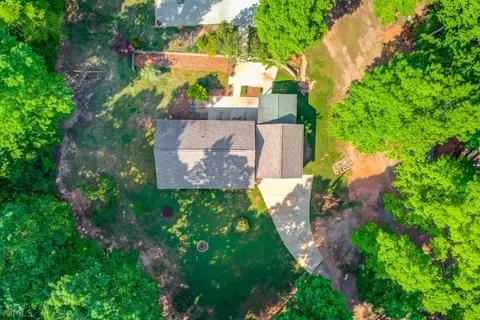 107 Hickory Dr, Commerce, GA 30529 photo 3