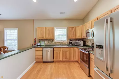 107 Hickory Dr, Commerce, GA 30529 photo 10