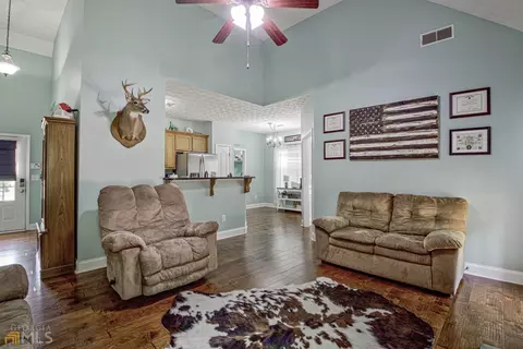 105 Riverchest Ct, Lagrange, GA 30240 photo 6