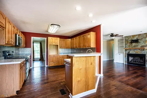 196 Burgess Rd, Lagrange, GA 30241 photo 9