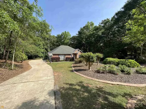 109 Sunny Point Cir, Lagrange, GA 30240 photo 3