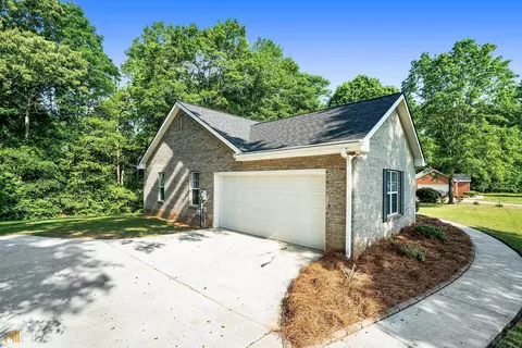 370 Crowell Rd, Porterdale, GA 30014 photo 3
