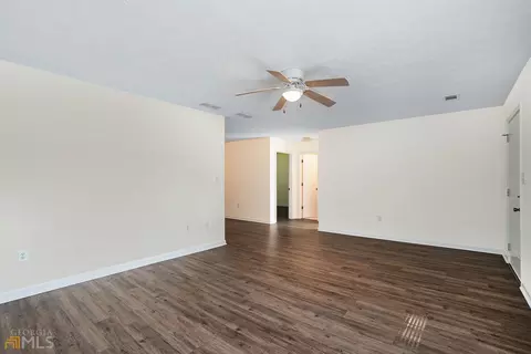 370 Crowell Rd, Porterdale, GA 30014 photo 8