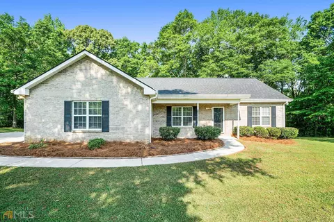 370 Crowell Rd, Porterdale, GA 30014 photo 1