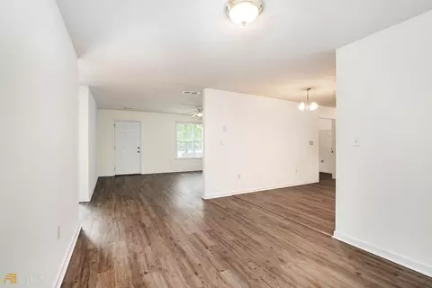 370 Crowell Rd, Porterdale, GA 30014 photo 10