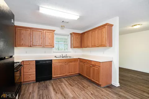 370 Crowell Rd, Porterdale, GA 30014 photo 12
