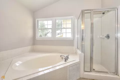 3415 Glenrose Dr, Chamblee, GA 30341 photo 14