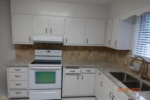 6475 Cameron Rd, Morrow, GA 30260 photo 6