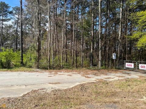 4388 E Conley Rd, Conley, GA 30288 photo 2