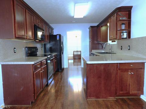 202 Clairmont Ct, Lagrange, GA 30240 photo 5