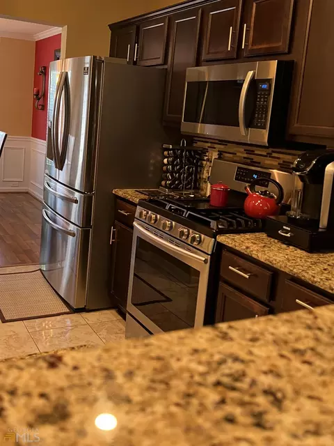 924 Brisley Cir, Hampton, GA 30228 photo 5