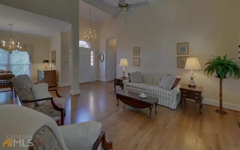207 Wesley Cir, Toccoa, GA 30577 photo 6