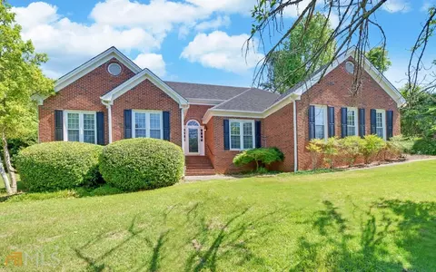 207 Wesley Cir, Toccoa, GA 30577 photo 1