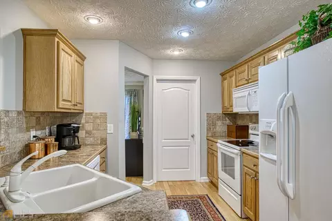 220 Lamar Ln, Covington, GA 30016 photo 14