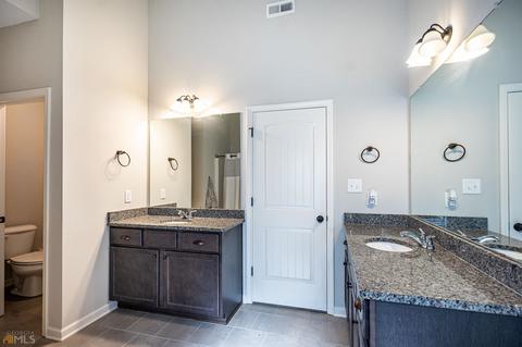 240 Cash Dr, Lagrange, GA 30241 photo 6
