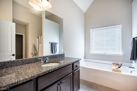 240 Cash Dr, Lagrange, GA 30241 photo 5