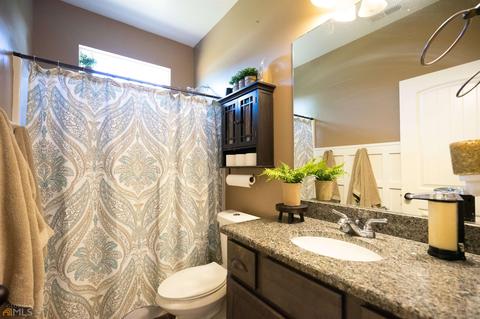240 Cash Dr, Lagrange, GA 30241 photo 3