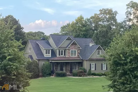 135 Ashmere Ct, Tyrone, GA 30290 photo 2