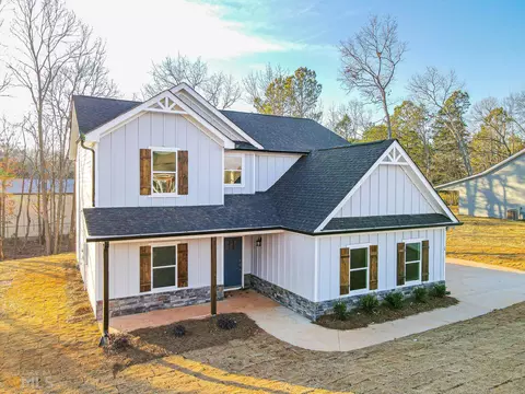 6523 River Station Dr, Lula, GA 30554 photo 1