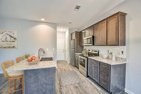 6523 River Station Dr, Lula, GA 30554 photo 7