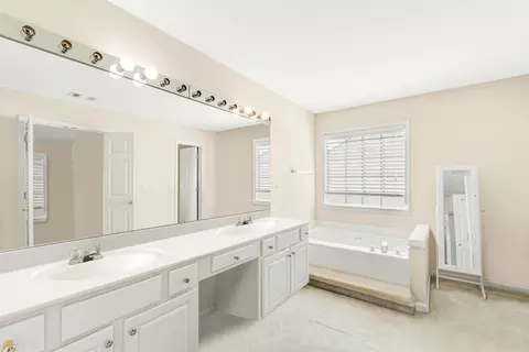 2548 Davenham Ln, Duluth, GA 30096 photo 12