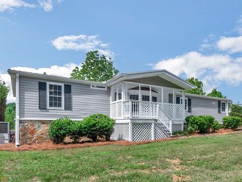 194 Hendricks Rd, Milner, GA 30257 photo 1