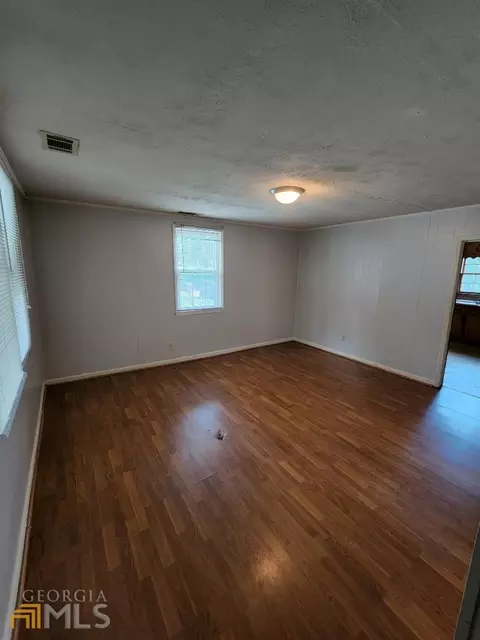 883 SE Malcom St, Conyers, GA 30012 photo 8